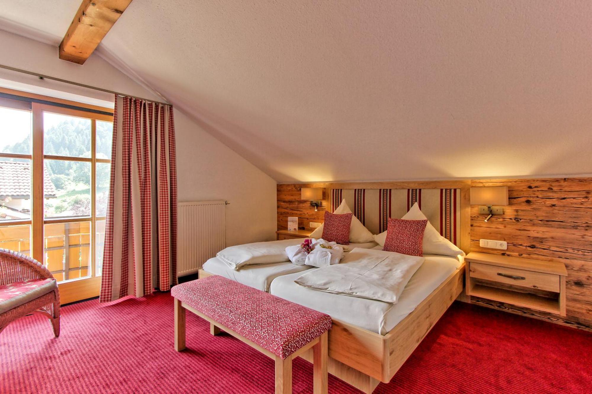 Landhotel Berghof Bad Hindelang Exterior foto
