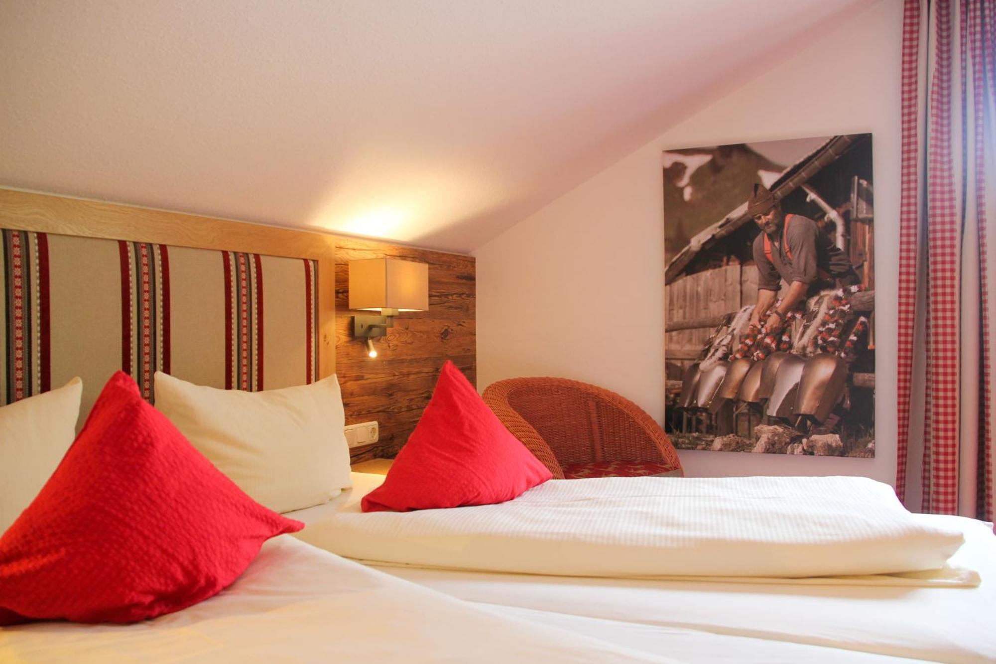 Landhotel Berghof Bad Hindelang Exterior foto